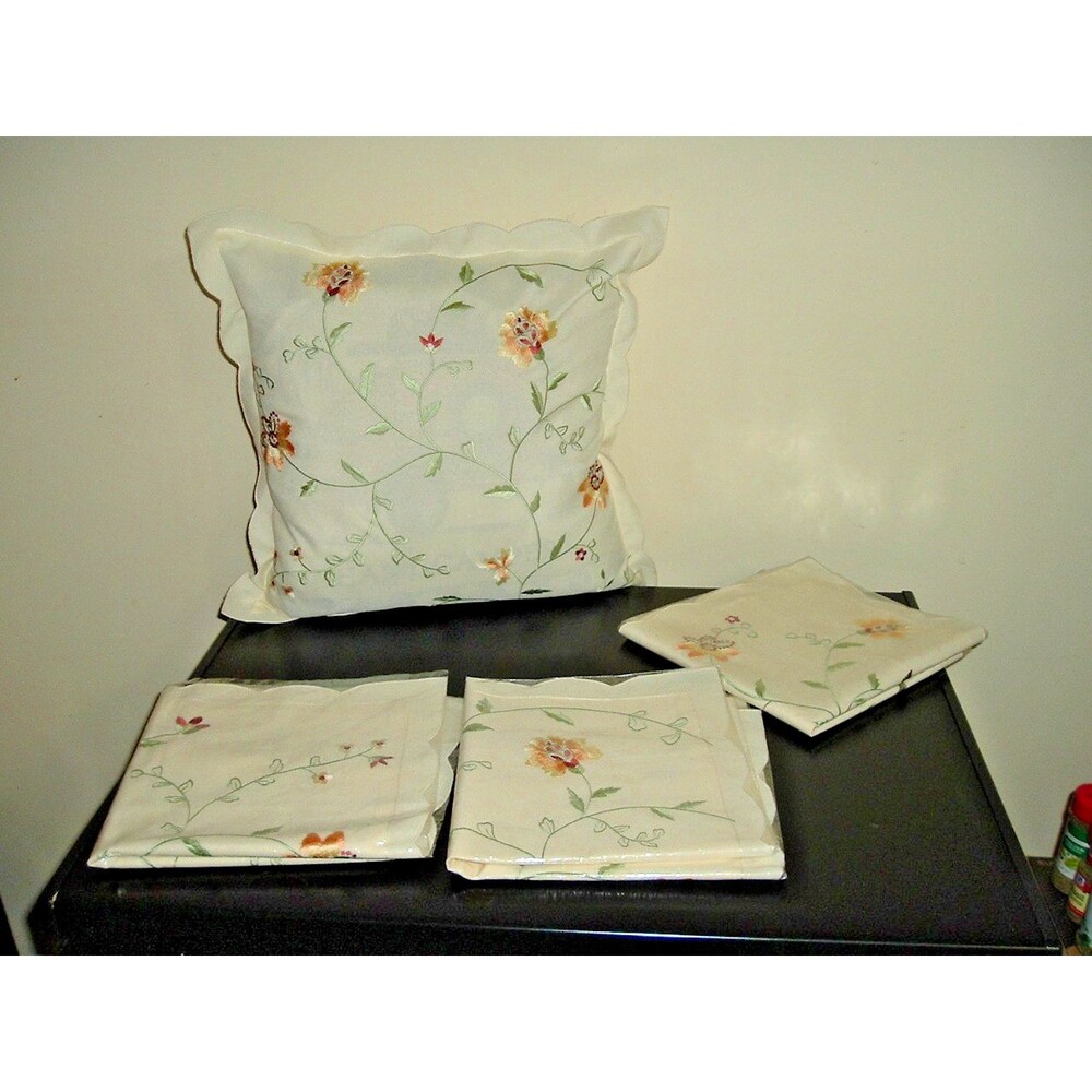 4 Brand New Embroirdered Cream Sofa Pillow Covers Floral on Vines w/Zippers
